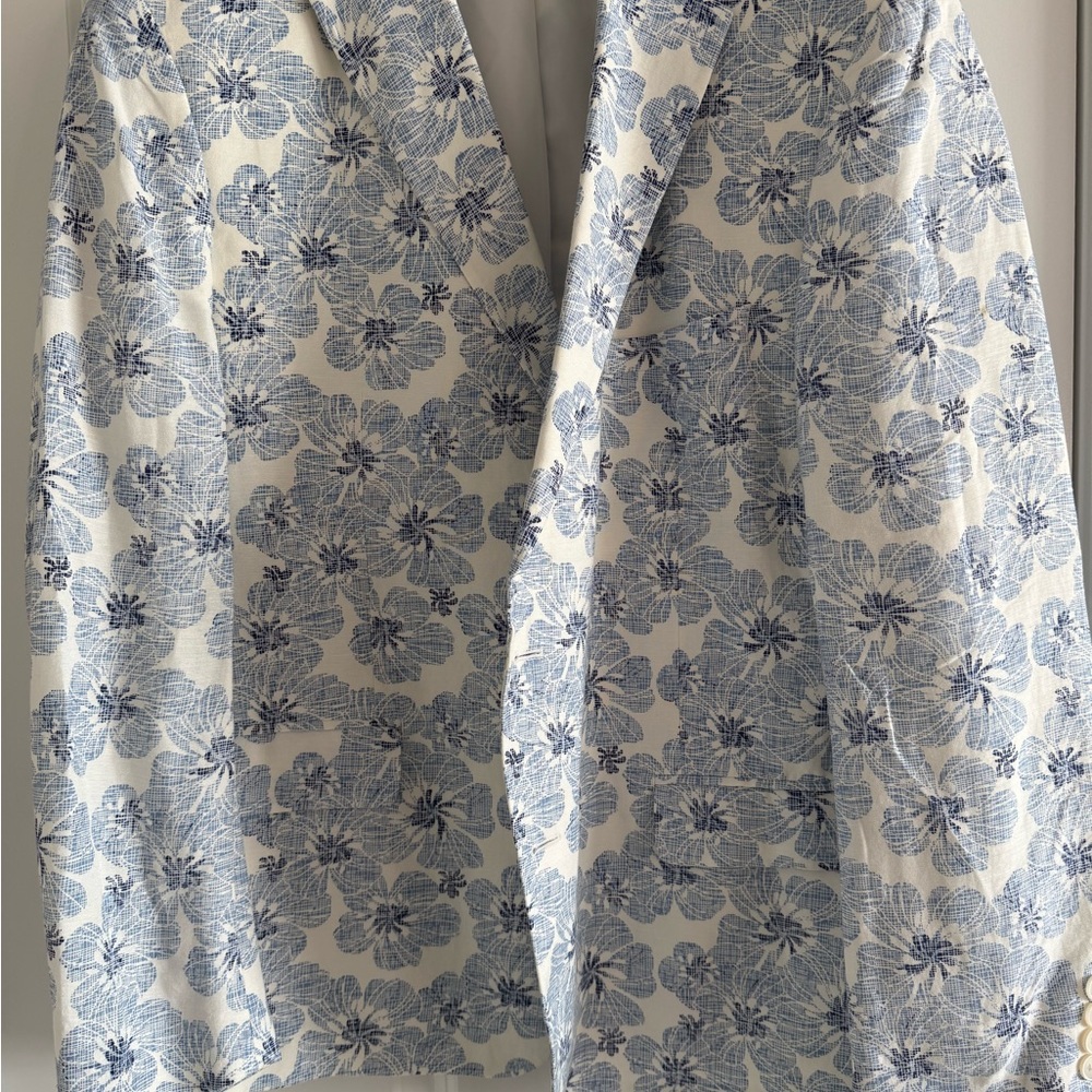 TALLIA Cream and Blue Floral Sport Coat